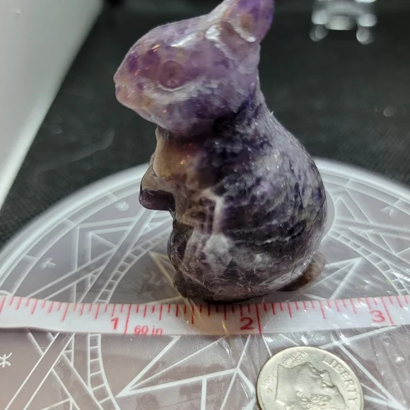 Amethyst Rabbit - Picture 4 of 4